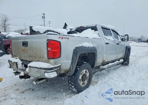 2015 Chevrolet Silverado K2500 Heavy Duty z USA, uszkodzony, nr VIN 1GC1KUEG3FF182648